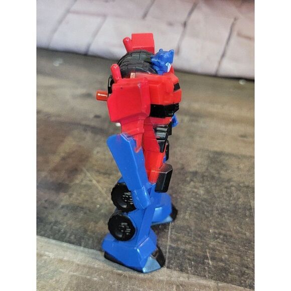 McDonald's Transformers Optimus Prime 2016 Hasbro toy figure - Picture 3 of 5